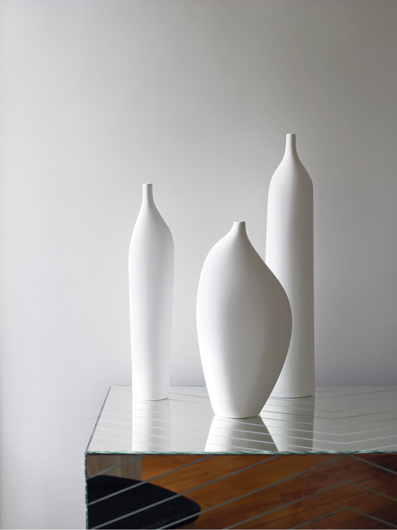 studio catoir interior design kose vase detail