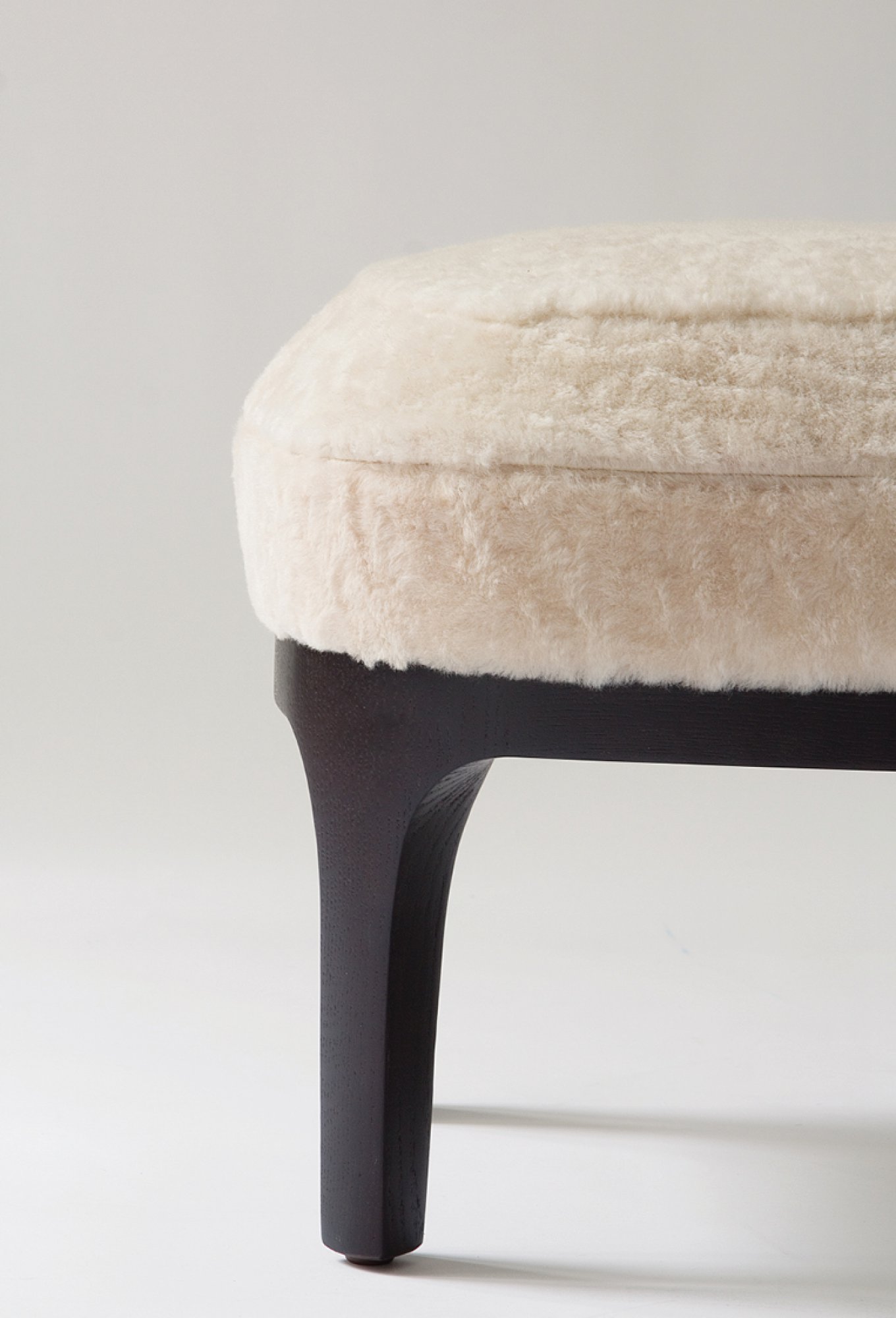 studio catoir collection design sheepskin pouf marina 3